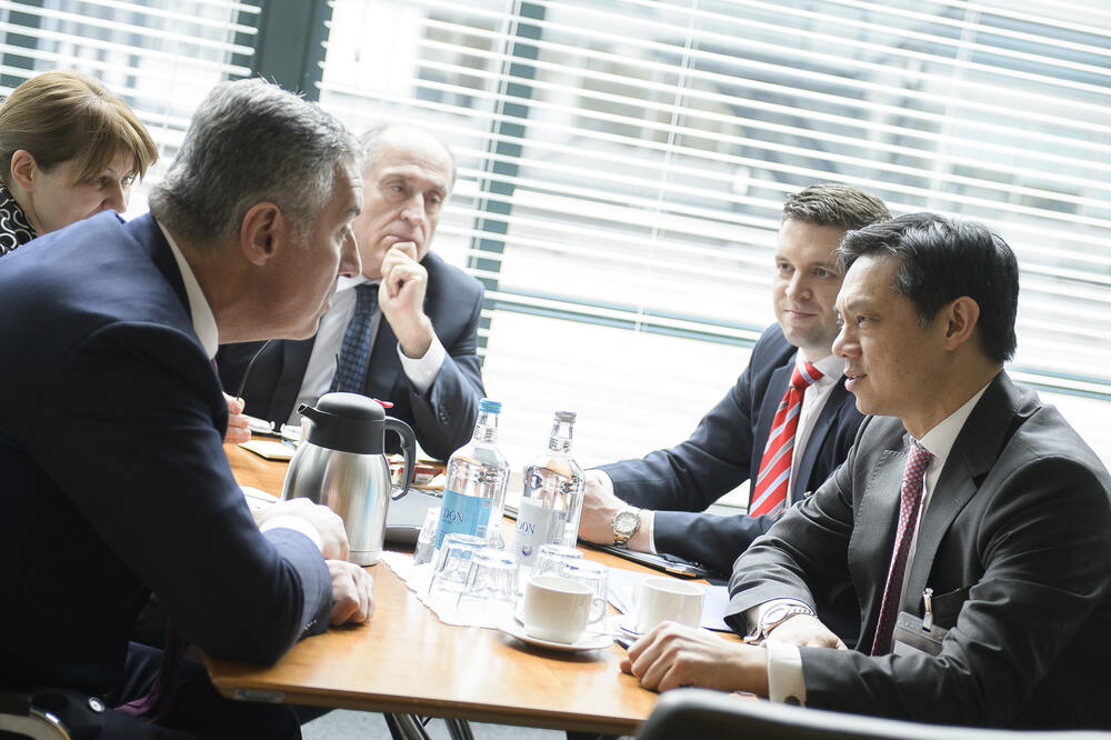 Milo Đukanović, Hojt Brajan Ji, Foto: Gov.me