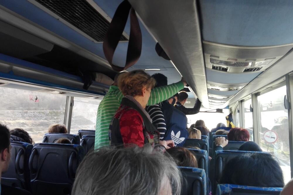 putnici, Alo ekspres, Foto: Čitalac reporter