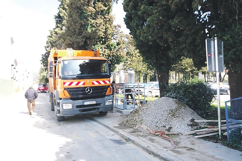 Komunalno preduzeće Tivat, Foto: Siniša Luković