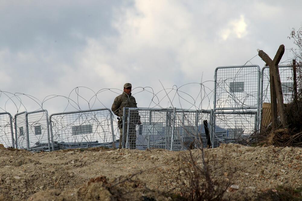 granica, Sirija-Turska, vojnik, Foto: Reuters