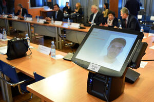 Vujanović požurio, sad moraju i institucije