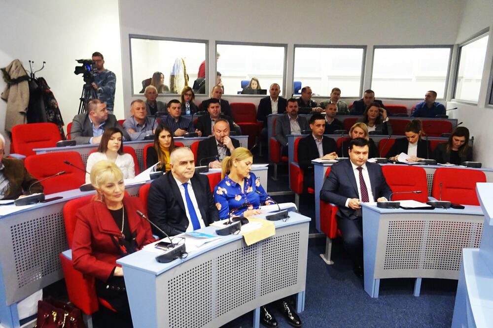 Sa sjednice lokalnog parlamenta, Foto: Jadranka Ćetković
