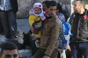 Više od 100.000 pobjeglo iz Alepa