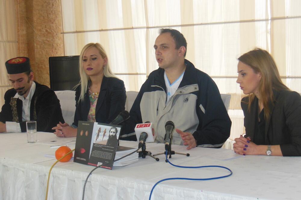 Petar Nikolić, Mirjana Kostić, Kristina Milatović, Foto: Svetlana Mandić