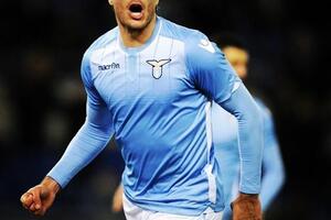 Lacio lako sa fenjerašem