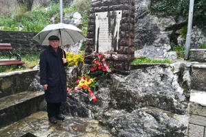 Položeni vijenci na spomenik rodoljubima u Lipcima