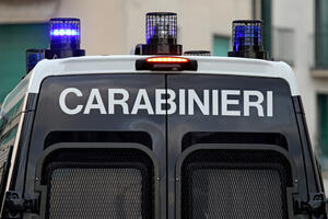 Italija: Sveštenik uhapšen u okviru istrage o maloljetničkoj...