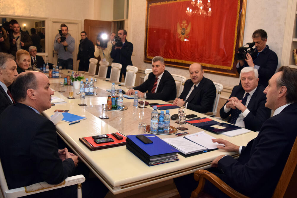 sastanak, Skupština, Foto: Boris Pejović