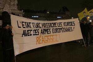 Pariz: Kurdski demonstranti sukobili se sa policijom ispred turske...