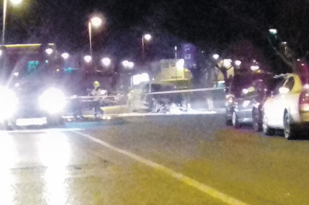 Zapaljen BMW, Petar Ivanović, Foto: Čitalac "Vijesti"