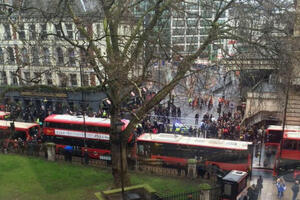 London: Dojava o bombi na stanici "Viktorija"