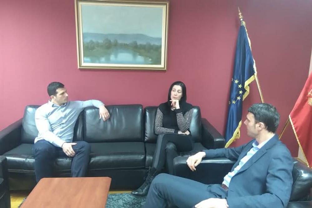 Igor Vušurović, Nikola Janović i Bojana Popović, Foto: Uprava za mlade i sport