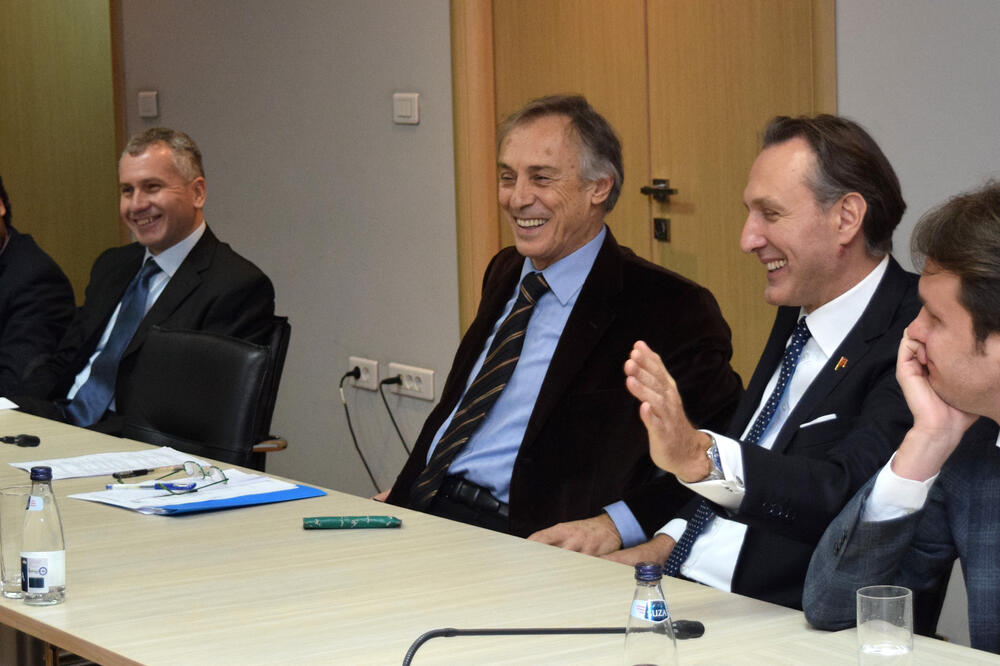 Sastanak opozicije, Miodrag Lekić, Ranko Krivokapić, Žarko Rakčević Dritan Abazović, Foto: Boris Pejović