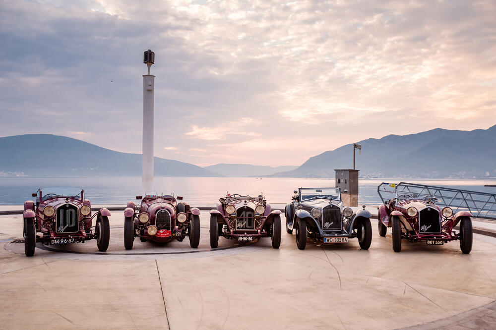 Hotel Regent, automobili, Foto: REGENT