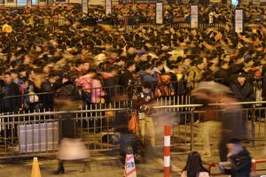 Strah od stampeda i nereda: Više od 100.000 radnika u Kini...