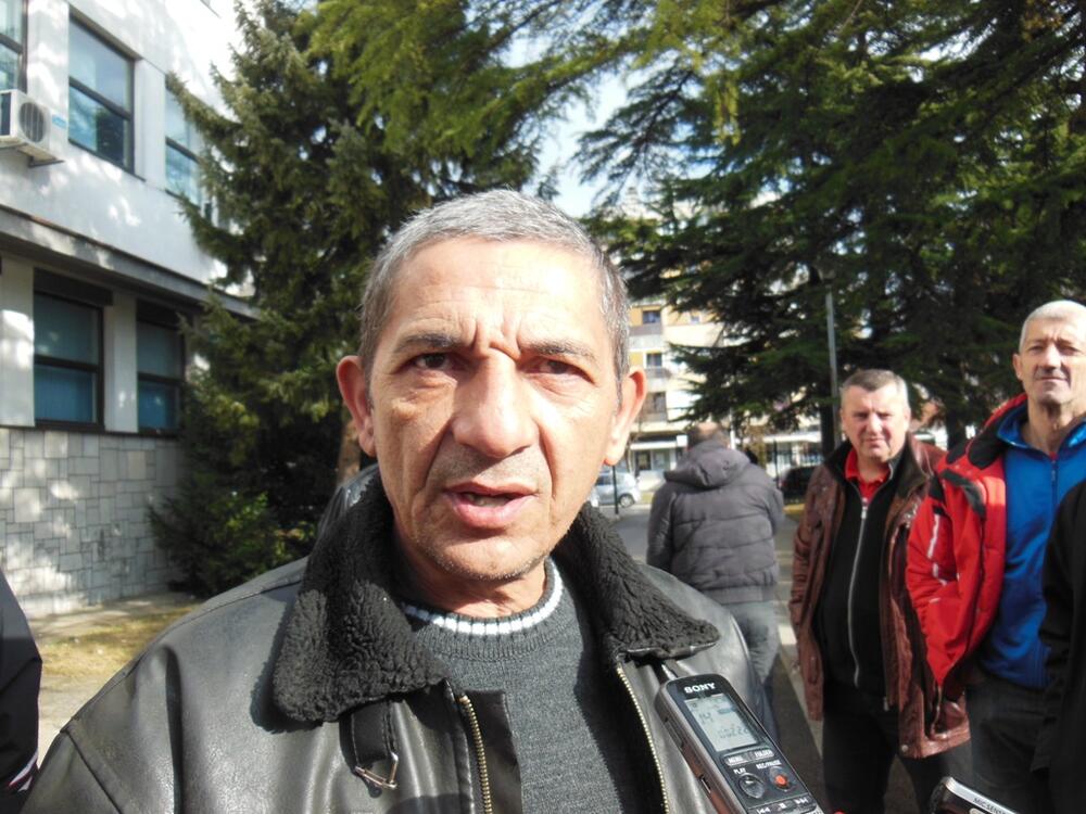 Nikšić, protest ispred Suda