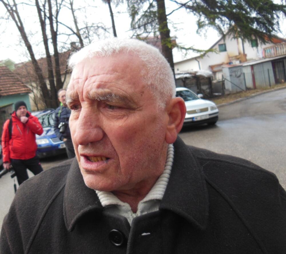 Nikšić, protest ispred Suda