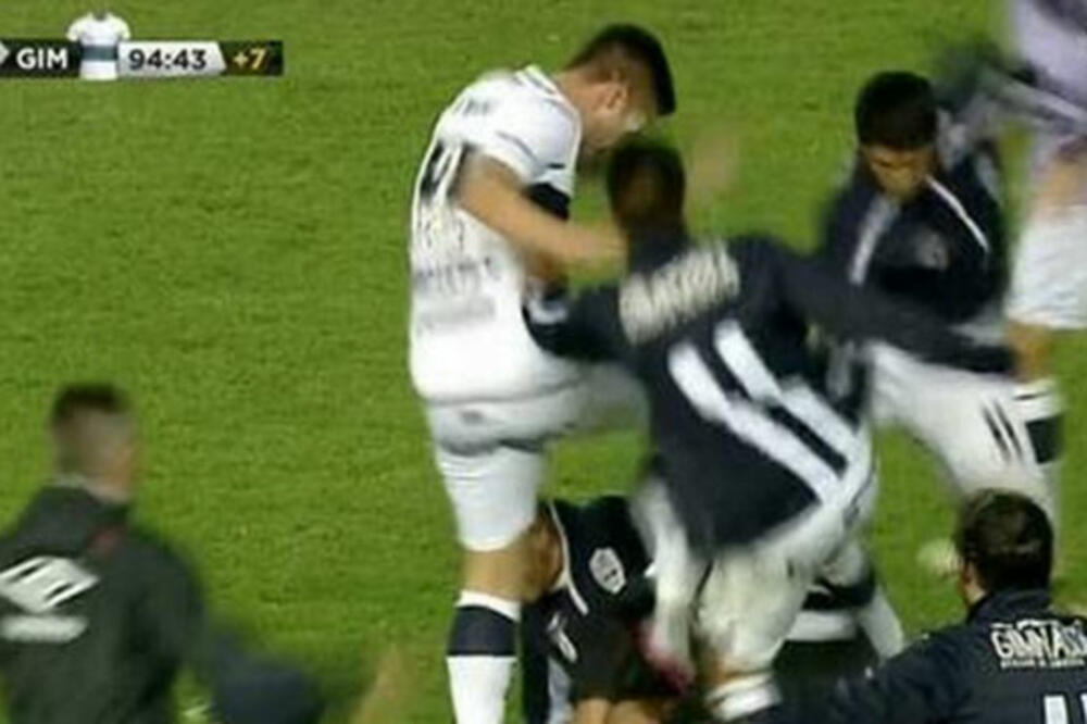 Gimnasija Estudijantes, Foto: Screenshot (YouTube)