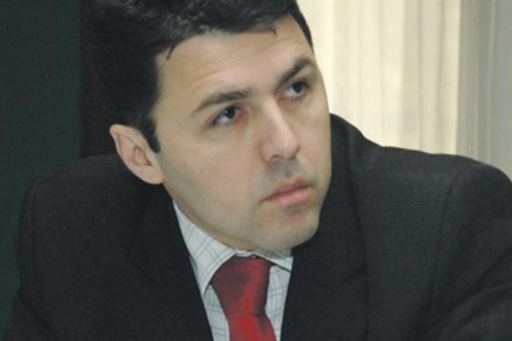 Branislav Radulović (Novine)