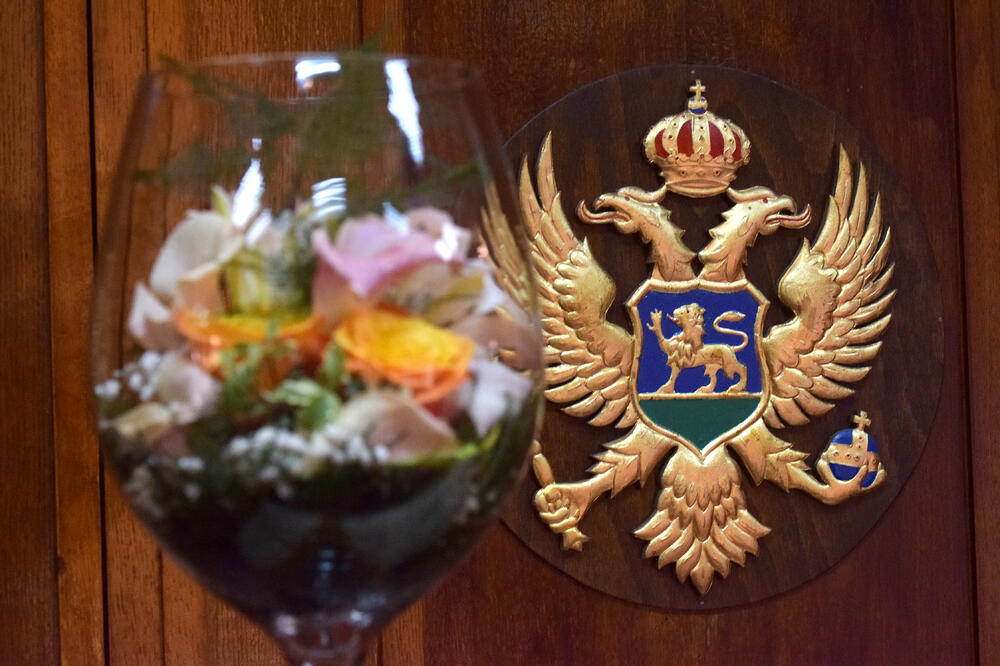 Grb Crne Gore, Foto: Boris Pejović