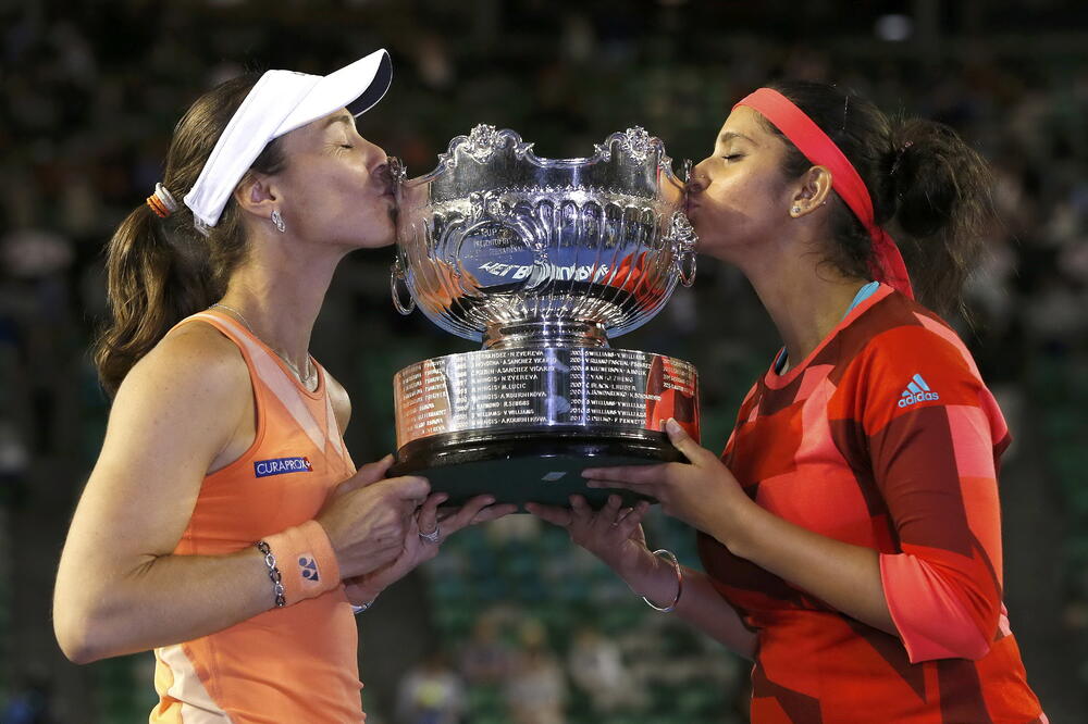 Martina Hingis i Sanja Mirza, Foto: Reuters