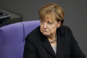Anketa: 40 odsto Njemaca želi da Merkelova podnese ostavku