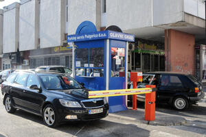 Podgorica: Naplaćuju 4.652 parking mjesta
