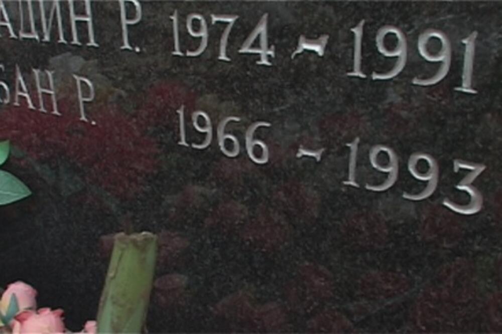 Srđan Aleksić, grob, Foto: Print screen