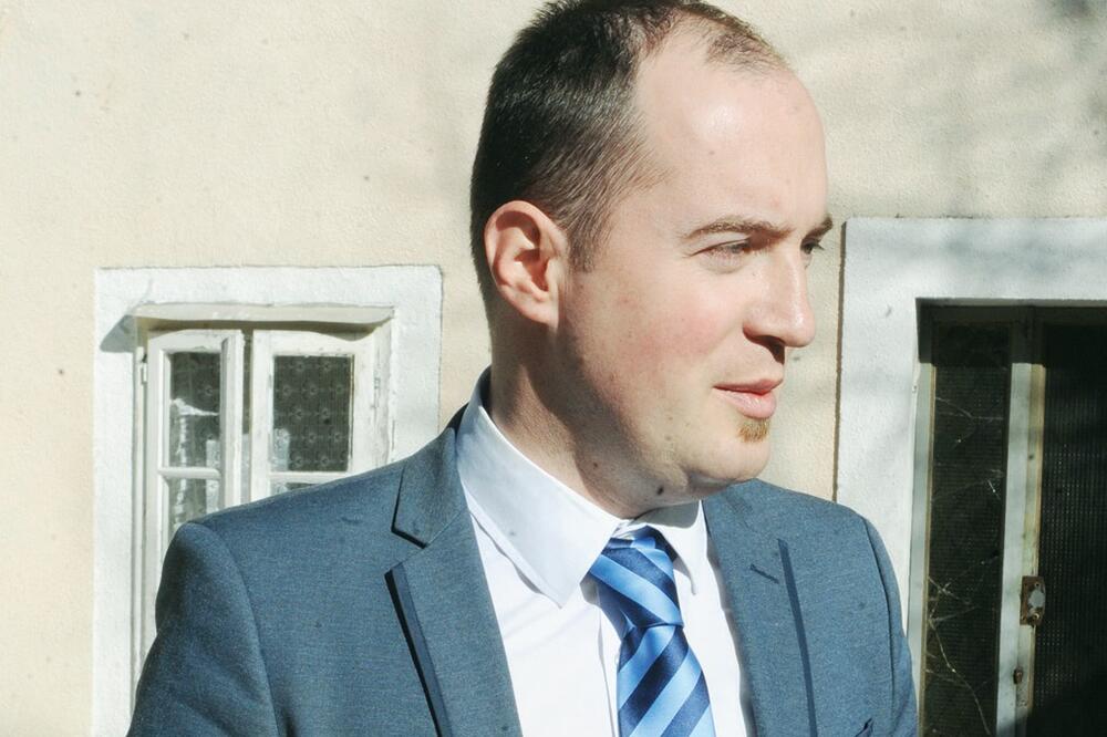 Mirko Stanić (Novine)