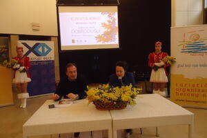 Praznik mimoze najavljuju Miloš Biković, Dragoljub Đuričić, Mladen...