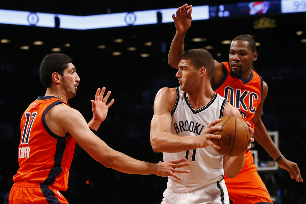 Bruk Lopes Enes Kanter Kevin Djurent, Foto: Reuters