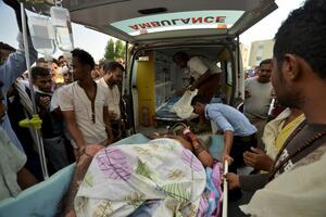 Desetine ljudi ubijeno u vazdušnom napadu u Jemenu
