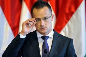 Sijarto: Mađarska spremna da podigne ogradu sa Rumunijom
