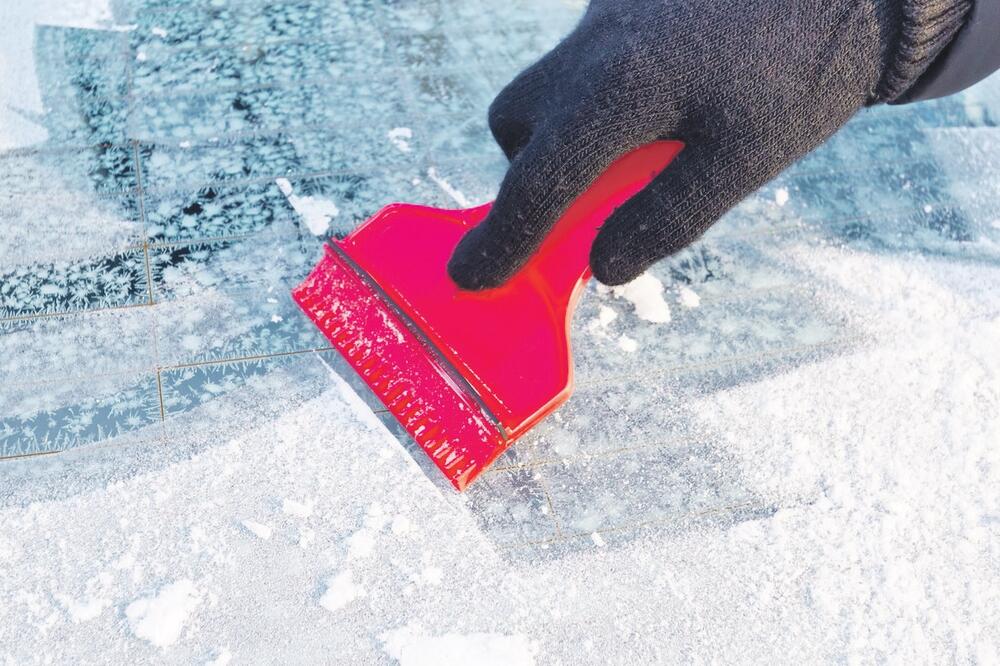 zamrzavanje automobila (Novina)