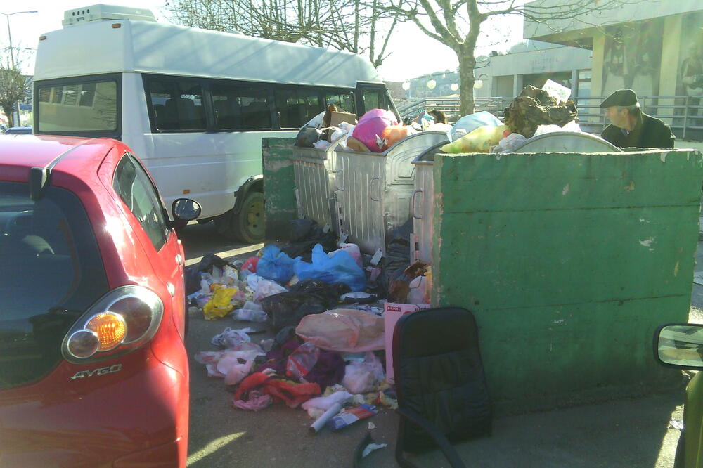 Ulcinj smeće, Foto: Samir Adrović