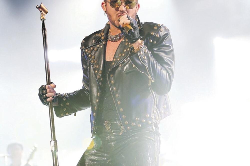 Adam Lambert (Novina)
