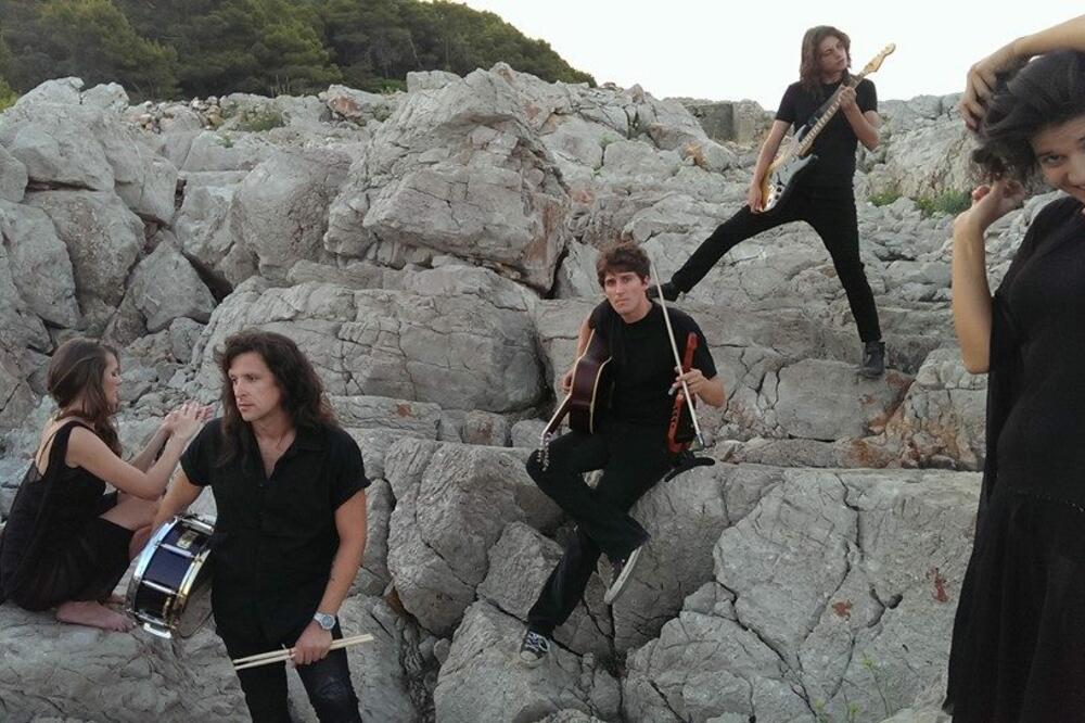 Silente, Foto: Silente/Facebook