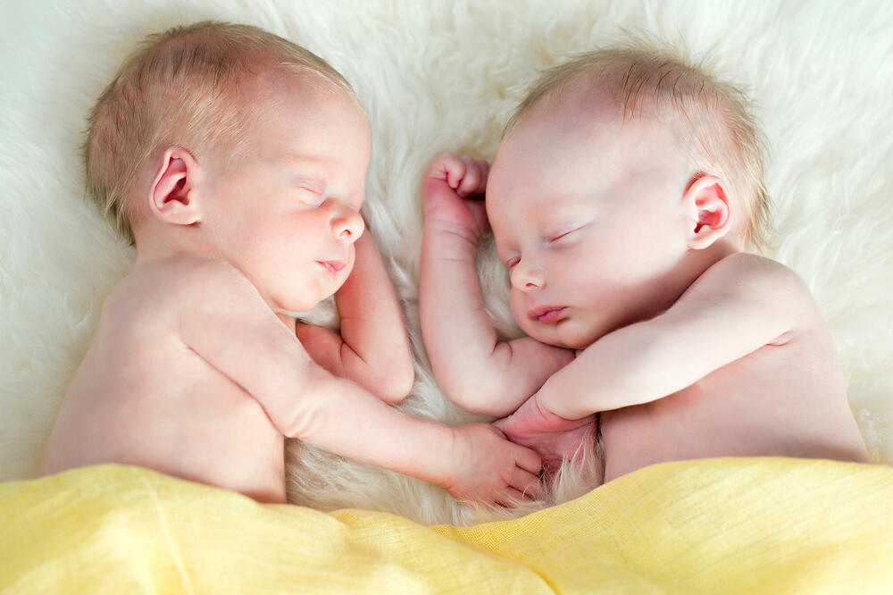 bebe, blizanci, Foto: Shutterstock