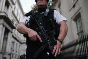 Vlasti u Londonu će povećati broj naoružanih policajaca