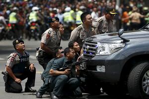 Islamska država izvela napade u Džakarti: "Vojnici kalifata napali...