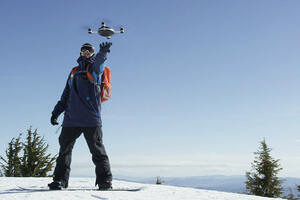 Pogledajte kako izgleda "selfi dron"