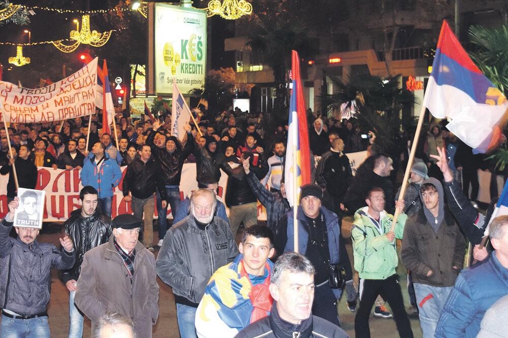 DF anti-NATO protest, Foto: Boris Pejović