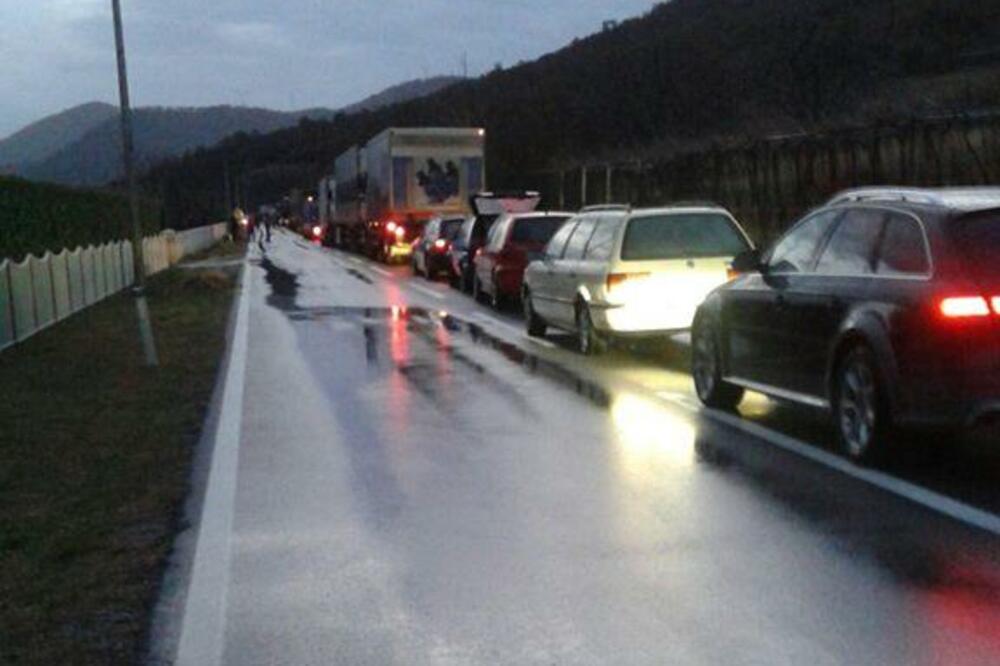 put Podgorica-Kolašin gužva, Foto: Čitalac Vijesti