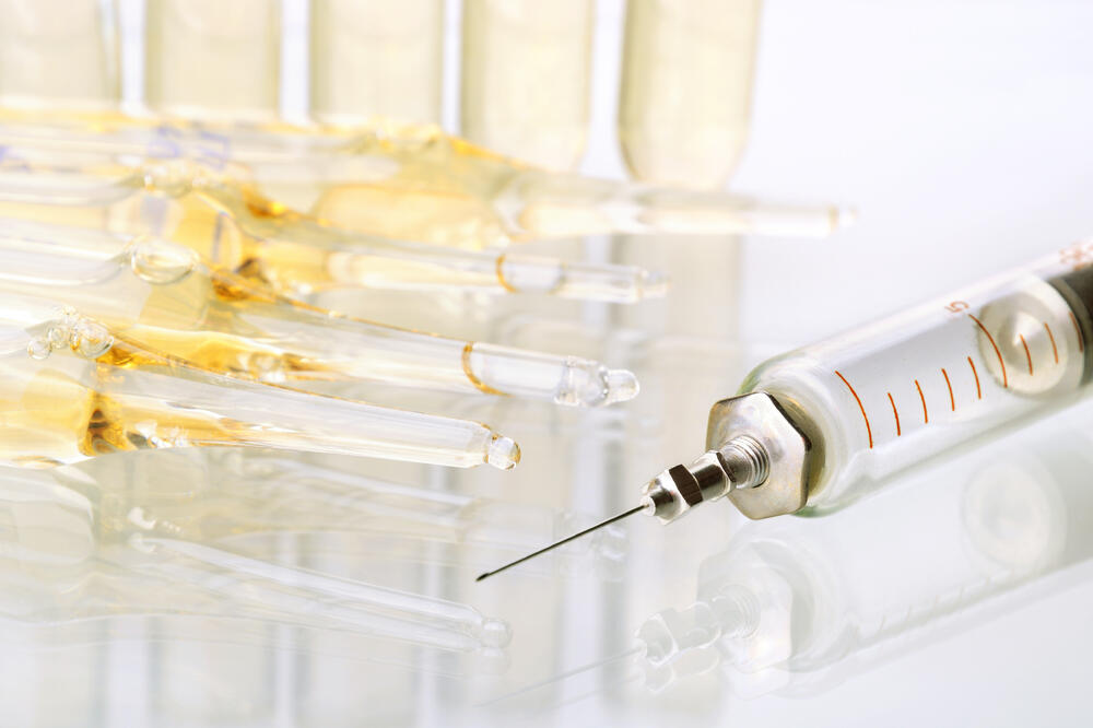 ampule, vakcina, Foto: Shutterstock