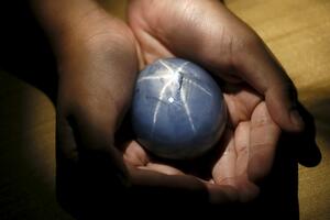 Na prodaju plavi safir vrijedan 300 miliona dolara