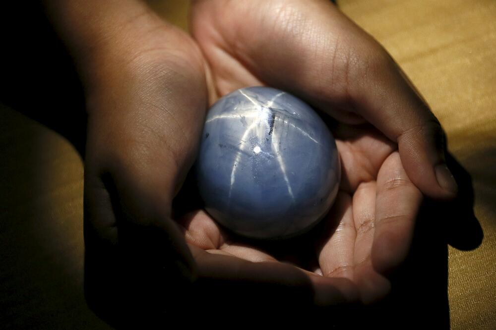 plavi safir, Foto: Reuters
