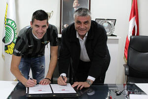 Petar Grbić potpisao za Akhisar