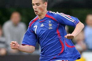 Crvena zvezda dovodi Le Taleka