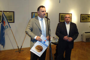 Milić: Miloš Marović je priznao da je krao, šta čeka njegov otac?