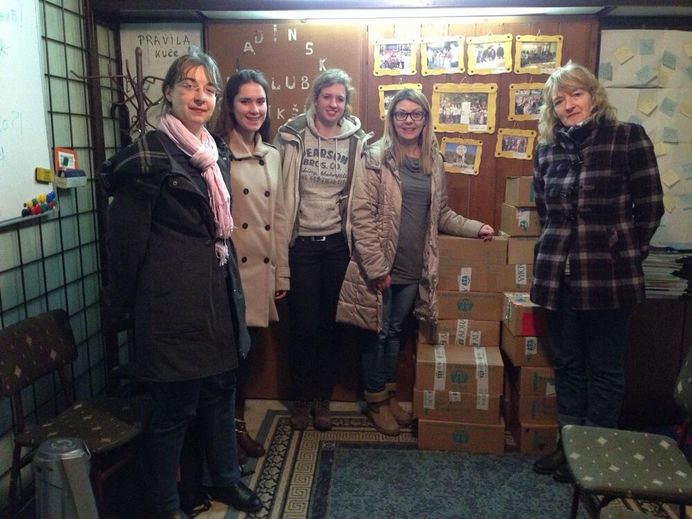 Druženje sa Deda mrazom, NVO Čarolija